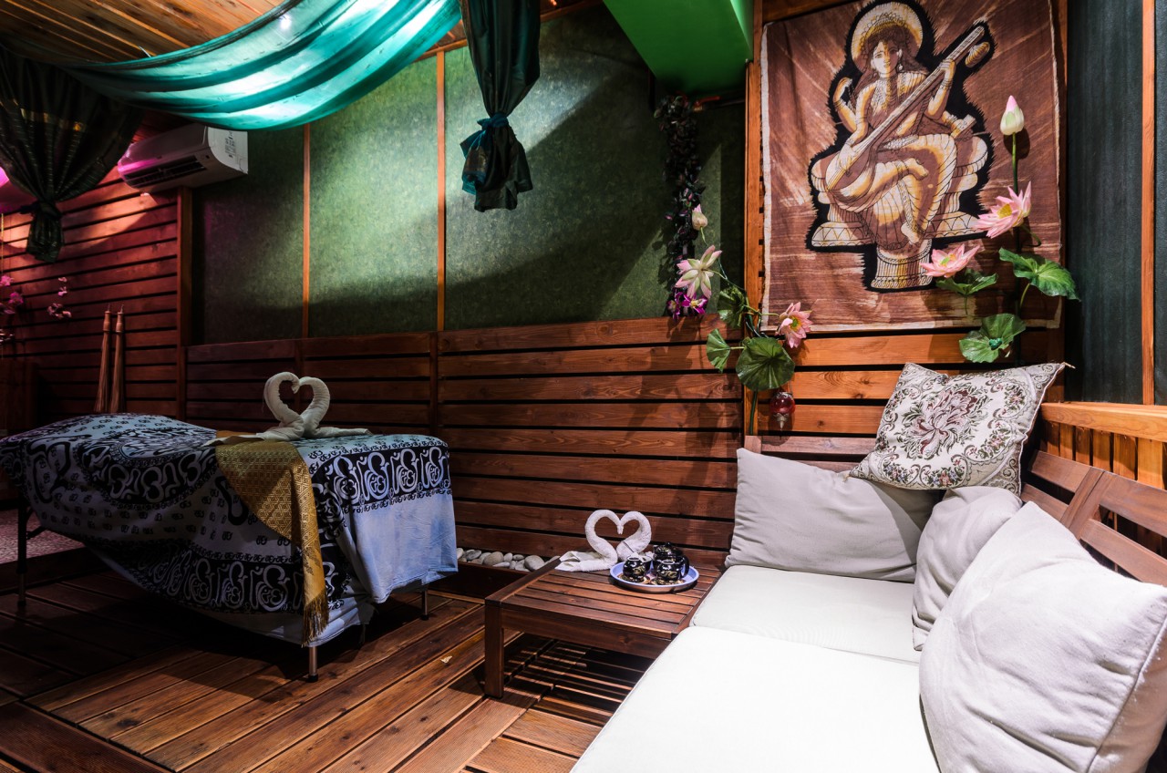 Лакшми маршала бирюзова. Лакшми спа салон. Спа салон октябрьское поле лакшми. Лакшми спа. Лакшми спа октябрьское поле.